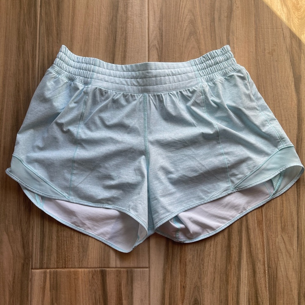 Lululemon hotty hot HR 4” shorts